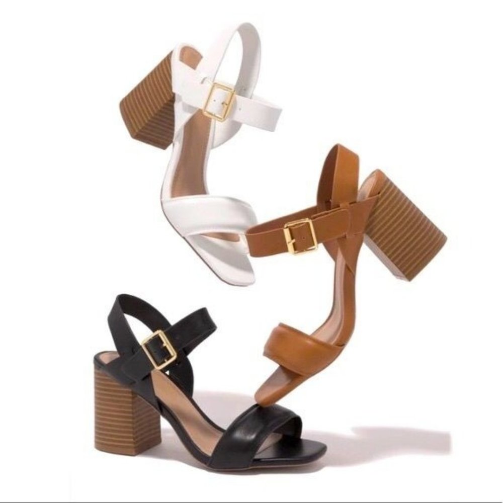 !! NEW !! Vegan Leather Ankle Strap Block Heels in Black - Picture 8 of 8